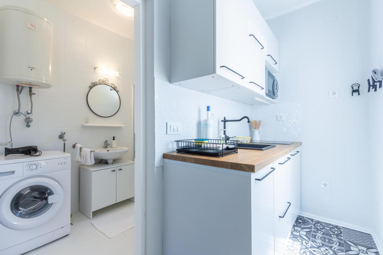 Apartments Vladan With Terrace バスカ エクステリア 写真