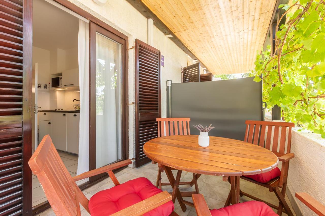 Apartments Vladan With Terrace バスカ エクステリア 写真